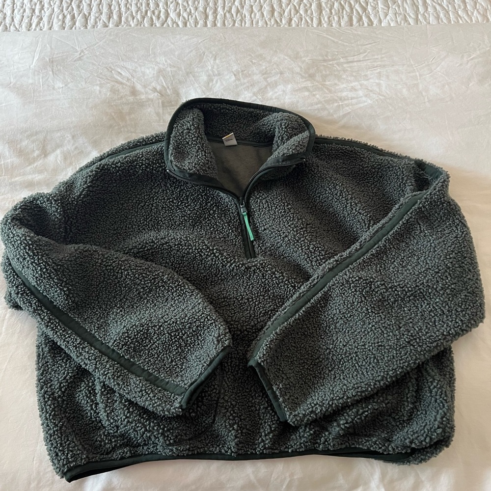 Old Navy Sherpa Pullover